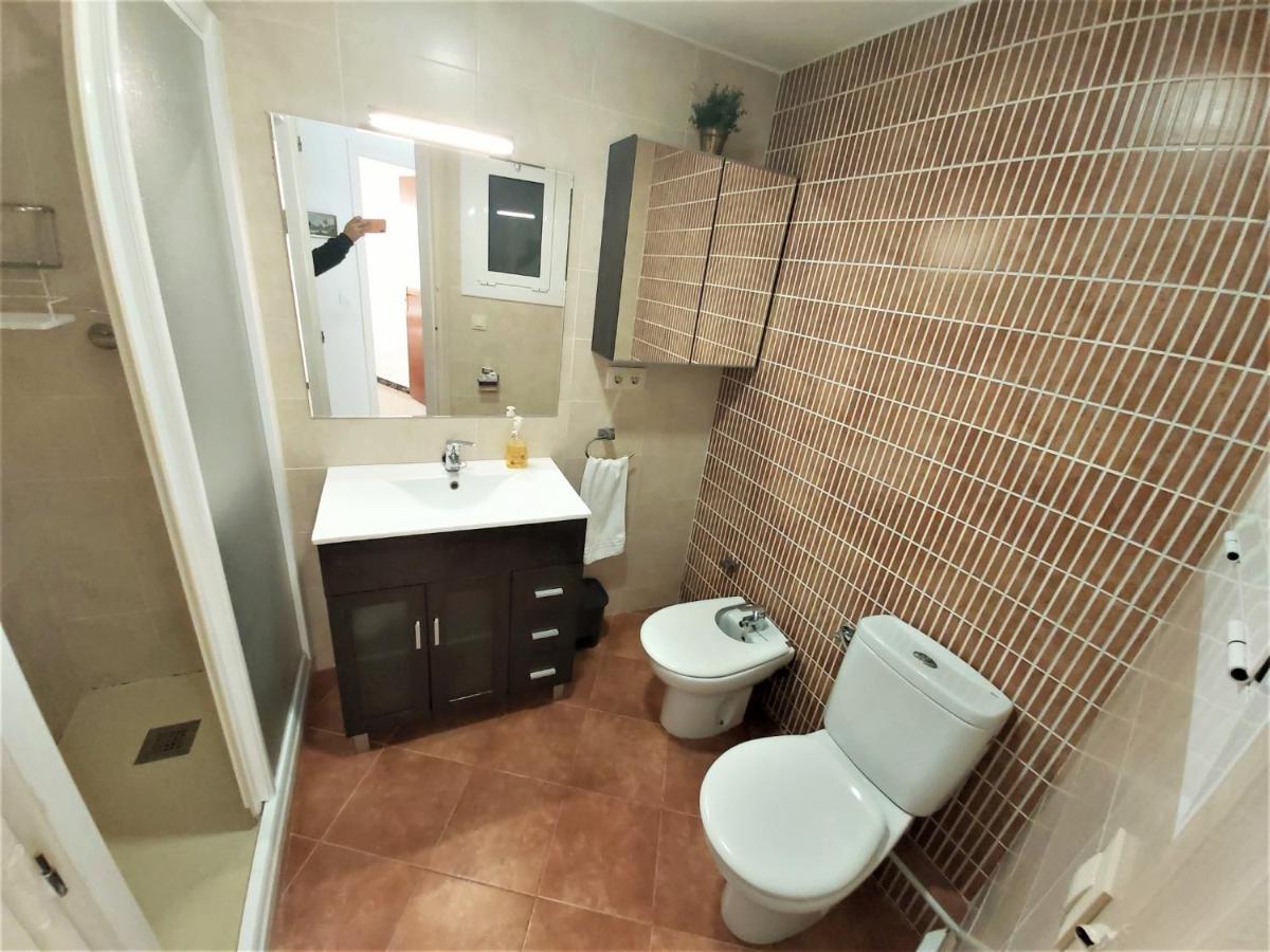 Apartamento con terraza muy cerca del mar Pineda De Mar Exterior foto