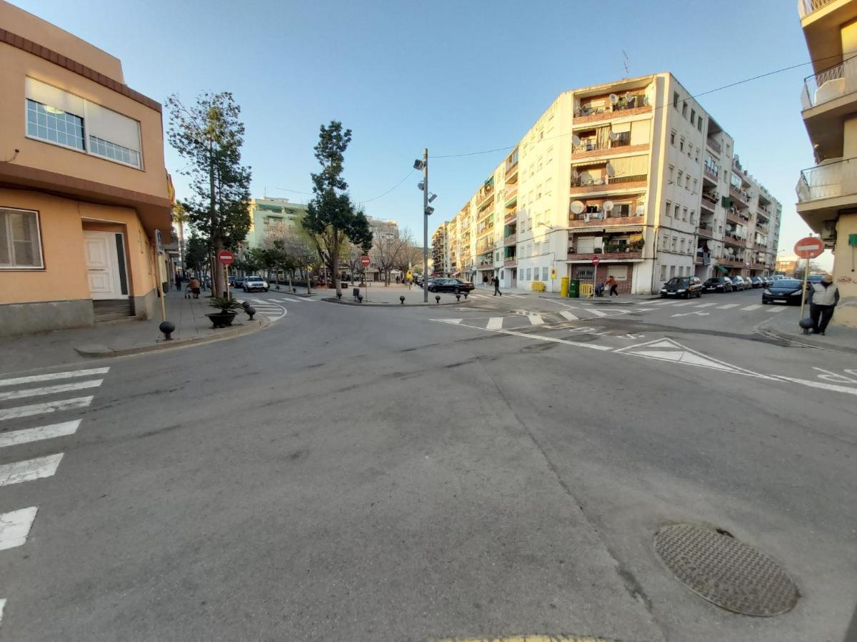 Apartamento con terraza muy cerca del mar Pineda De Mar Exterior foto